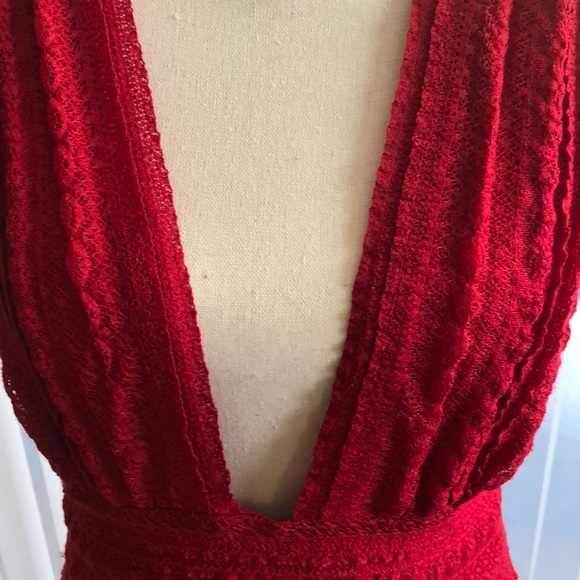 Red knit dress. - Picture 2 of 4